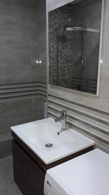 Asmati Apartment 2 Batoumi Extérieur photo