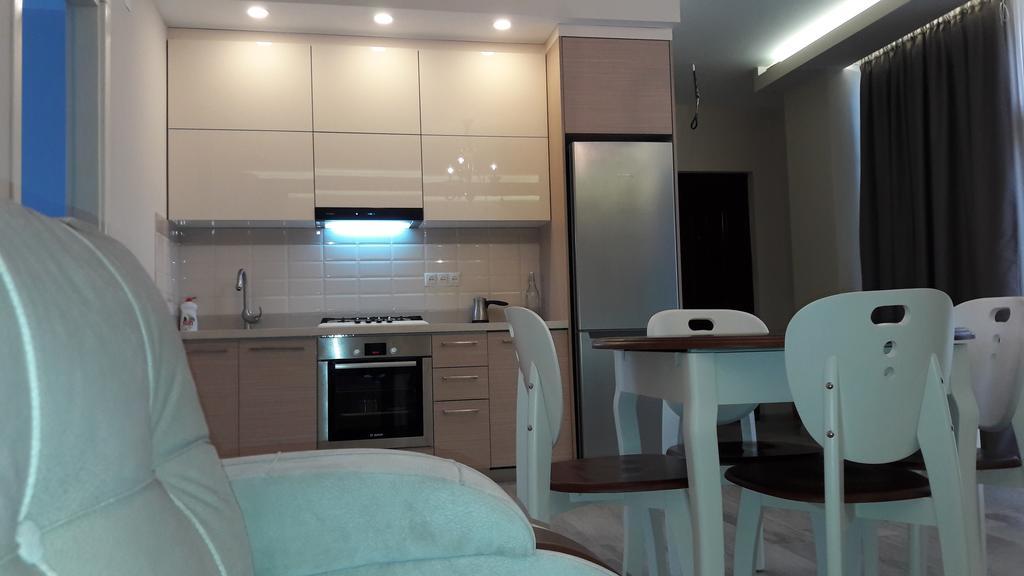 Asmati Apartment 2 Batoumi Extérieur photo